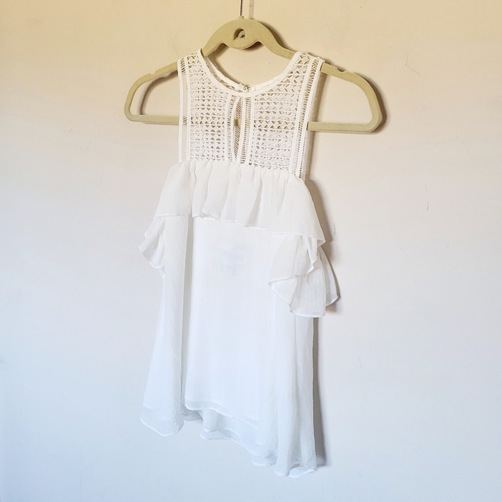 Analili‎ Lace Ruffle Tank - Picture 2 of 5